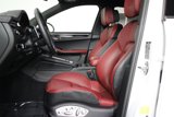 Certified 2025 Porsche Macan Turbo image 5