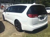 Used 2018 Chrysler Pacifica Touring-L w/ Premium Audio Group image 5