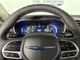 Used 2023 Chrysler Pacifica Limited image 4