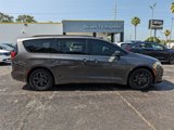 Used 2018 Chrysler Pacifica Limited w/ Advanced Safetytec Group image 4
