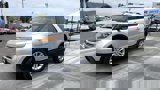 Used 2013 Ford Explorer XLT image 3