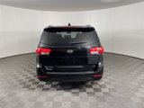 Used 2017 Kia Sedona LX w/ LX Essentials Premium Package image 4