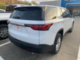 Used 2022 Chevrolet Traverse LS image 4
