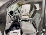Used 2019 Nissan Frontier SV image 2
