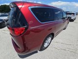 Used 2019 Chrysler Pacifica Touring Plus image 4
