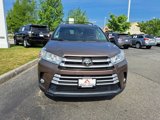 Used 2019 Toyota Highlander XLE image 3