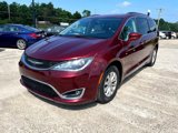 Used 2017 Chrysler Pacifica Touring-L image 2