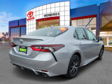 Used 2022 Toyota Camry SE image 3