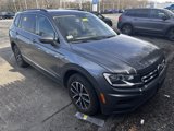 Used 2021 Volkswagen Tiguan SE w/ Panoramic Sunroof Package image 2