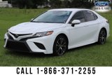 Used 2020 Toyota Camry SE image 3