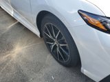 Used 2022 Toyota Camry SE image 3