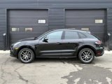 Certified 2024 Porsche Macan image 2