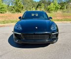 Used 2017 Porsche Cayenne image 2