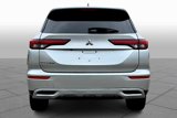Used 2023 Mitsubishi Outlander SE image 4