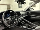 Used 2023 Hyundai Elantra SEL w/ Convenience Package image 5