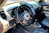 Used 2013 Kia Soul ! w/ Premium Pkg image 2