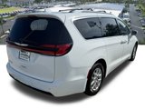Certified 2021 Chrysler Pacifica Touring-L image 4