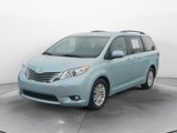 Used 2017 Toyota Sienna XLE image 3