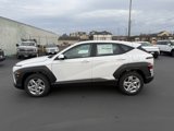 New 2025 Hyundai Kona SE image 2