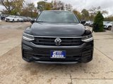 New 2024 Volkswagen Tiguan SE R-Line image 3
