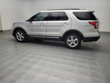 Used 2018 Ford Explorer XLT image 3