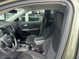 Used 2019 Jeep Cherokee Latitude w/ Popular Appearance Group image 4