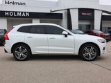 Used 2021 Volvo XC60 T5 Momentum w/ Premium Package image 2
