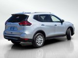 Used 2020 Nissan Rogue SV image 4