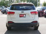 Used 2017 Kia Sorento LX w/ LX Convenience Package image 6