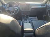 Used 2022 Volkswagen Tiguan SE w/ Panoramic Sunroof Package image 2