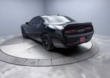Used 2016 Dodge Challenger SRT image 4