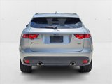 Used 2018 Jaguar F-PACE R-Sport image 4
