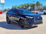 Used 2022 Toyota RAV4 SE image 3