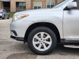 Used 2013 Toyota Highlander FWD image 6