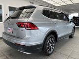 Used 2020 Volkswagen Tiguan SE w/ Panoramic Sunroof Package image 5