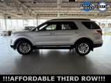 Used 2017 Ford Explorer XLT image 4