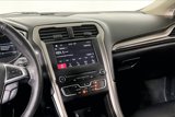 Used 2017 Ford Fusion SE w/ Equipment Group 201A image 6