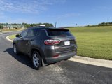 Used 2018 Jeep Compass Latitude image 3