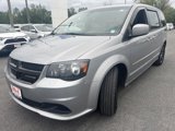 Used 2017 Dodge Grand Caravan SE image 3