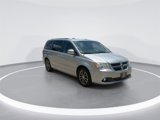 Used 2017 Dodge Grand Caravan SXT image 2