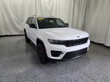 Used 2023 Jeep Grand Cherokee Altitude image 2