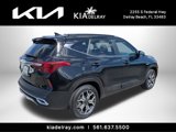 Used 2023 Kia Seltos EX image 4