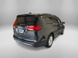 Used 2020 Chrysler Pacifica Limited image 5