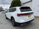 New 2025 Volkswagen Atlas SE image 3