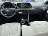 Used 2022 Hyundai Sonata SEL image 4