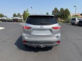 Used 2016 Toyota Highlander XLE image 4