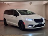 Used 2023 Chrysler Pacifica Limited w/ S Appearance Package image 3