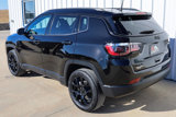 Used 2022 Jeep Compass Latitude image 3
