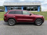 Used 2019 Jeep Grand Cherokee Laredo w/ Security & Convenience Group image 3