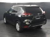 Used 2020 Nissan Rogue SV image 4